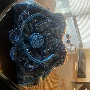 Brand new purse